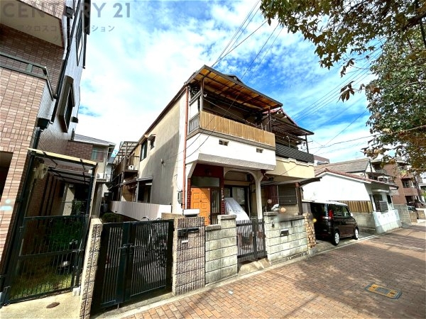 西宮市弓場町の中古一戸建て