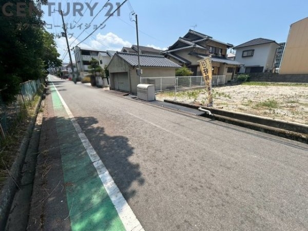 西宮市山口町名来１丁目の土地