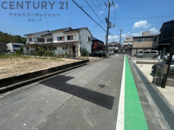西宮市山口町名来１丁目の土地