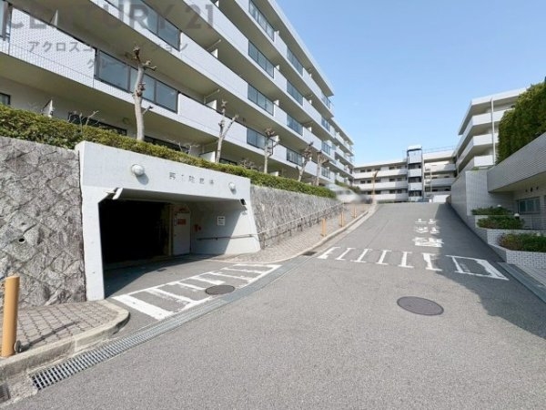 ライオンズマンション西宮高座B棟