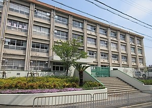 西宮市丸橋町の土地(西宮市立平木中学校)