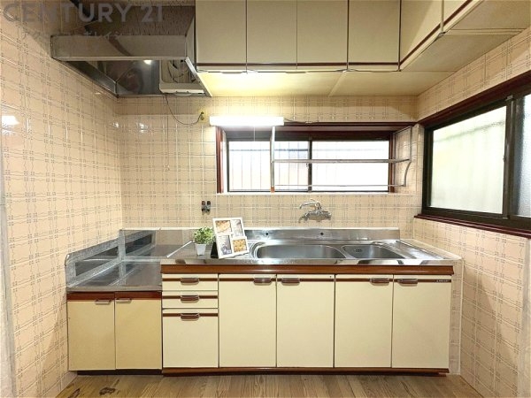 西宮市美作町の中古一戸建て