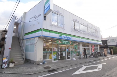 リアージュ西宮門戸厄神(ファミリーマート阪急門戸厄神駅前店)