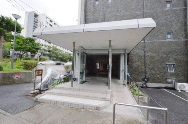 住吉台東住宅3号棟