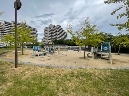 RICイーストコート8番街1番館(向洋東公園)