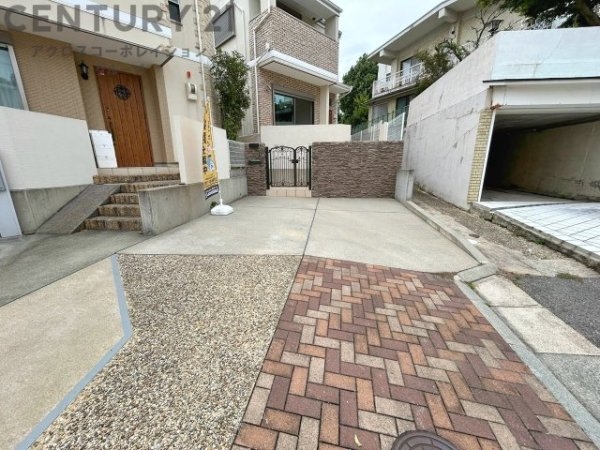 西宮市苦楽園四番町の中古一戸建て