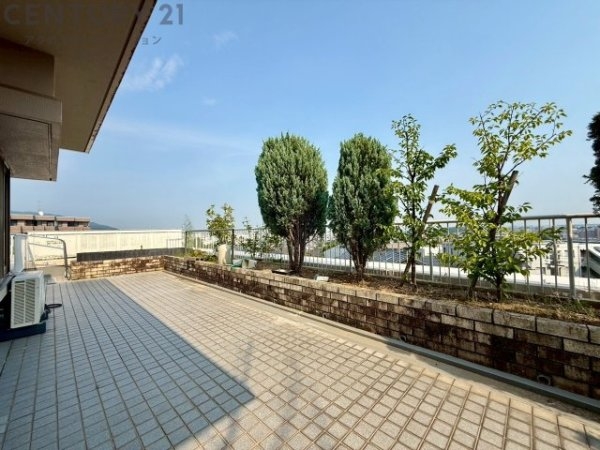 メゾン雲雀丘花屋敷