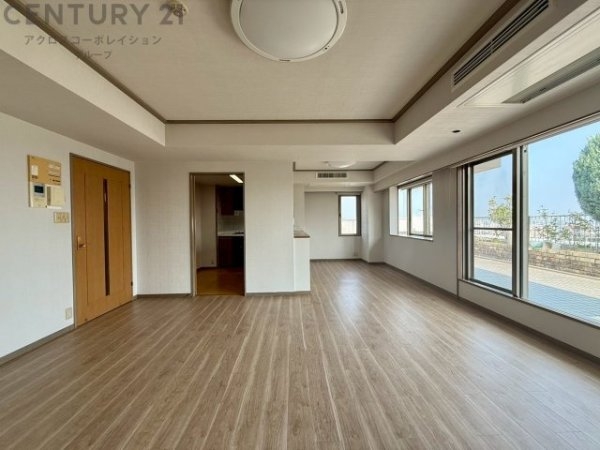 メゾン雲雀丘花屋敷