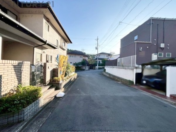 川西市けやき坂１丁目の中古一戸建て