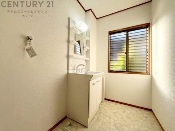 川西市けやき坂１丁目の中古一戸建て