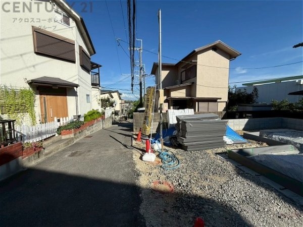 リナージュ川西市霞ヶ丘２丁目第１期　全１棟