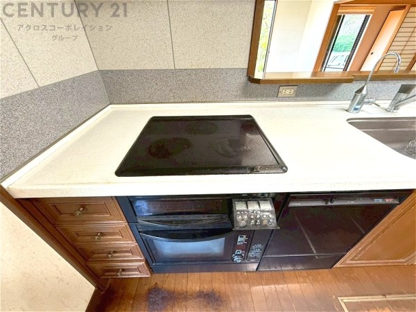 川西市けやき坂４丁目の中古一戸建て
