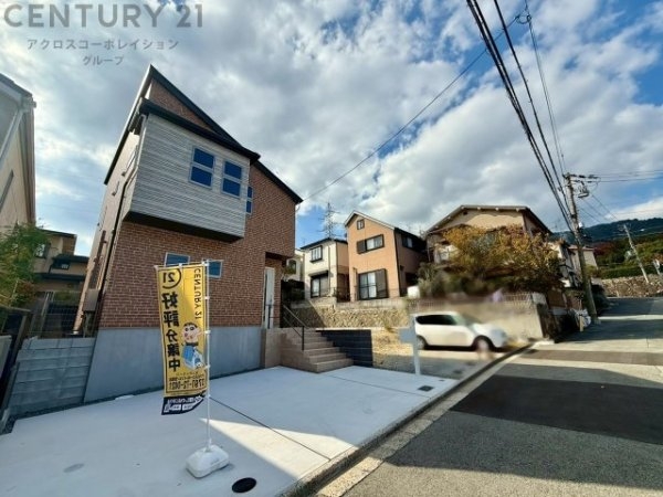 宝塚市宝梅3丁目新築一戸建て