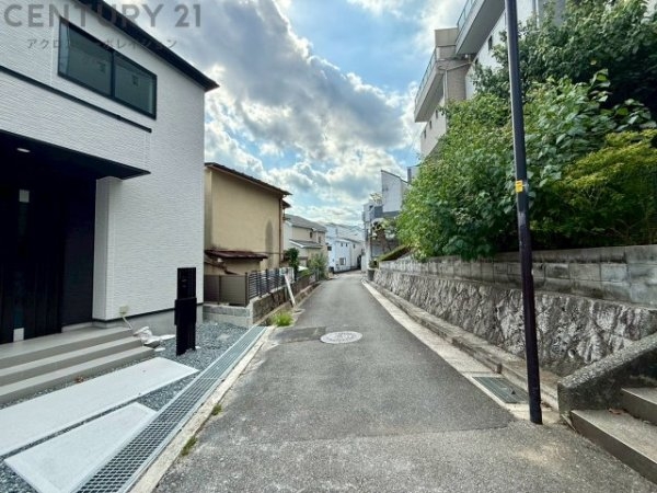 グラファーレ宝塚市鶴の荘　全3区画