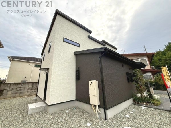 宝塚市逆瀬台5丁目新築一戸建て