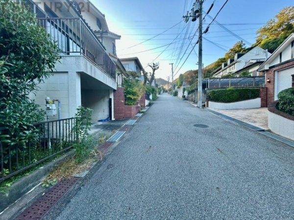 宝塚市ゆずり葉台2丁目売り土地