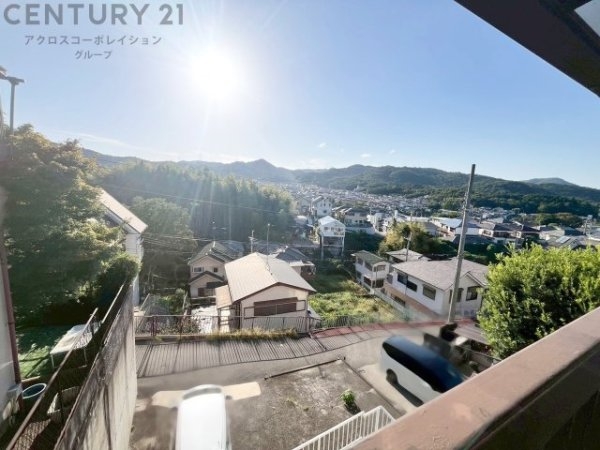 川西市錦松台の中古一戸建て