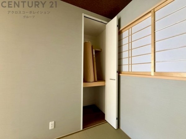 宝塚市安倉南1丁目新築一戸建て(収納)