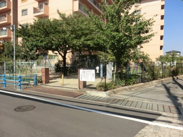 シティー逆瀬川(伊孑志第2公園)