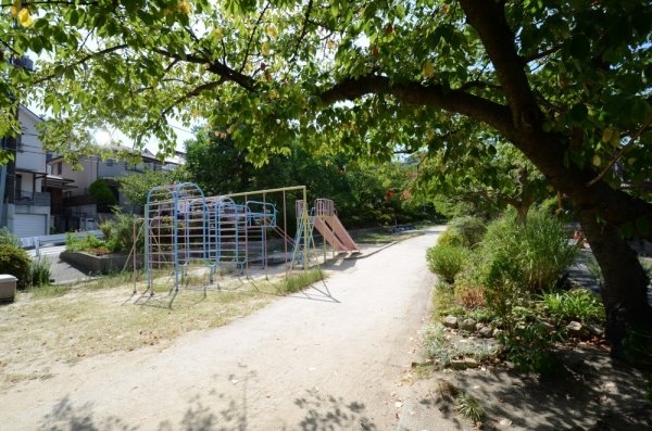 宝塚市千種2丁目の中古一戸建て(小林山添公園)