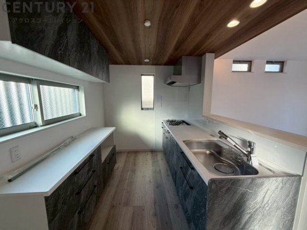 川西市水明台３丁目新築一戸建て