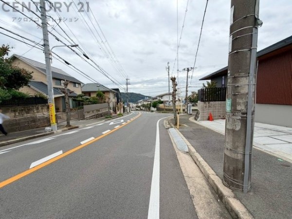 川西市萩原台西２丁目の土地