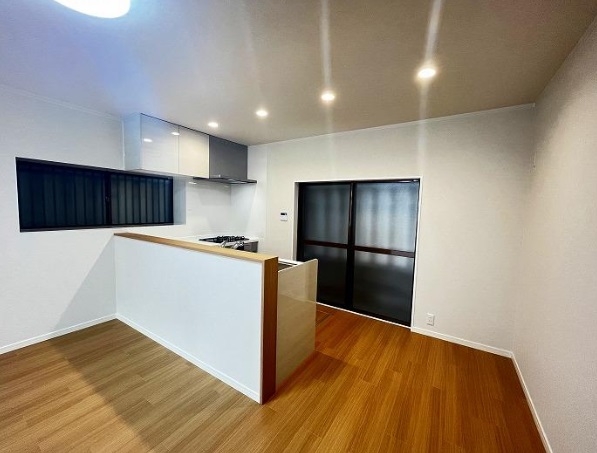 伊丹市荻野４丁目の中古一戸建て