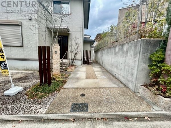 宝塚市山手台西４丁目の中古一戸建て