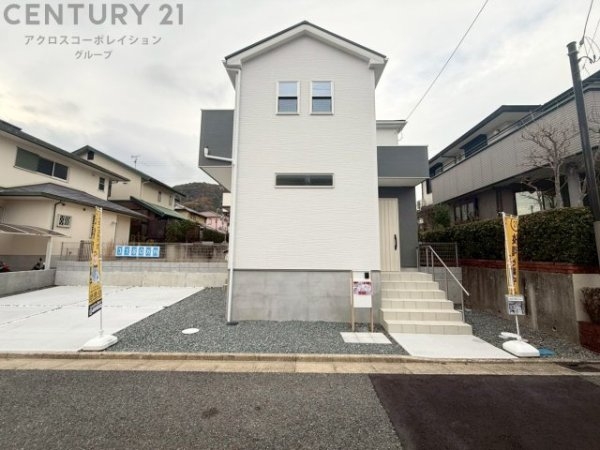 ファーストタウン川西市第3けやき坂