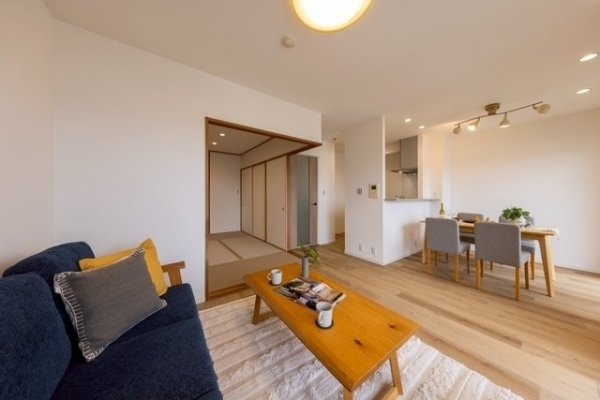 ルネ伊丹ガーデンスクエア