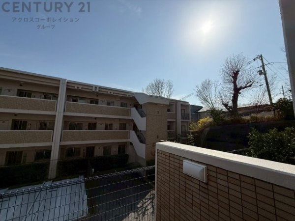 ファミール雲雀丘花屋敷弐番館