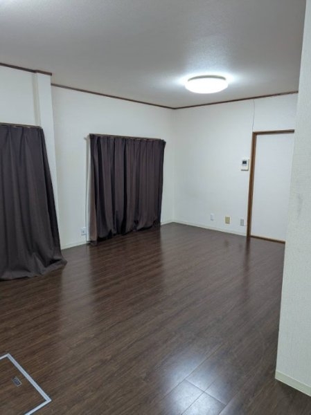 伊丹市寺本６丁目の中古一戸建て
