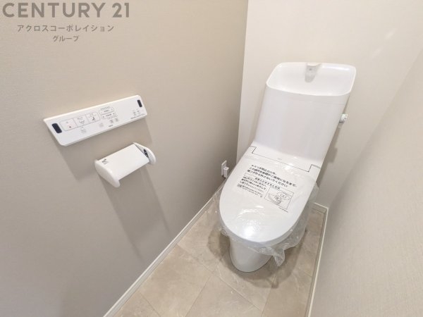 宝塚市南ひばりガ丘１丁目の中古一戸建て