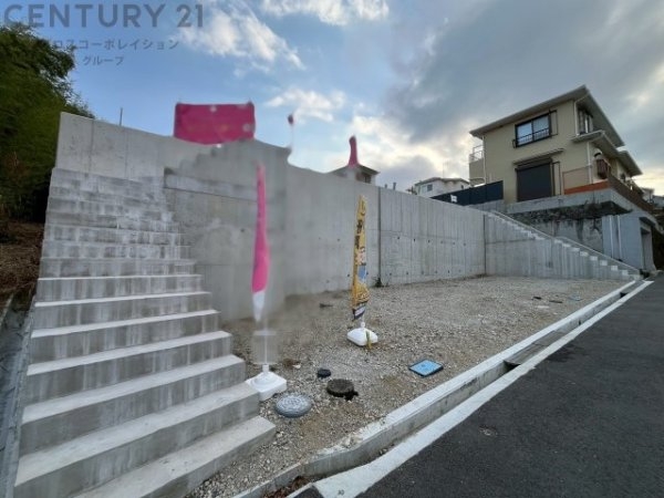 川西市松が丘町売り土地