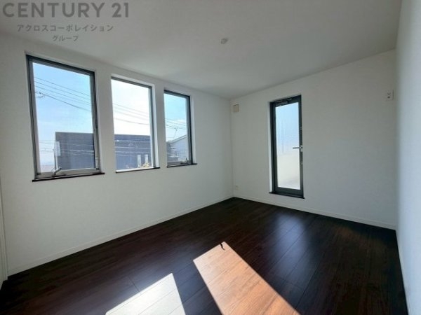 宝塚市山手台東５丁目の中古一戸建て
