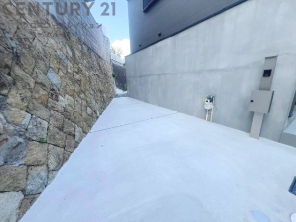 宝塚市宝梅3丁目新築一戸建て