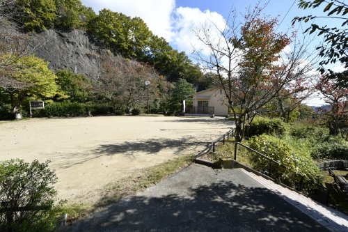 西宮市花の峯の土地(花の峯第１公園)