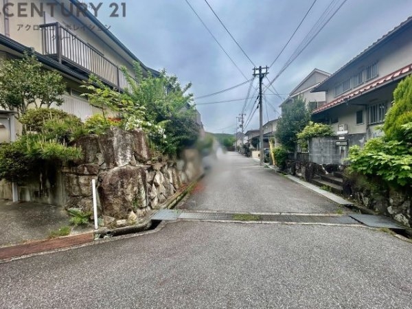 ワールドヒルズ西宮市花の峯【建築条件無し土地】