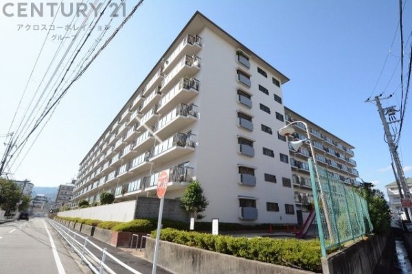 ローレルハイツ宝塚2号棟