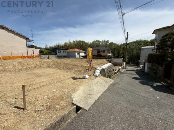 川西市松が丘町建築条件付き土地