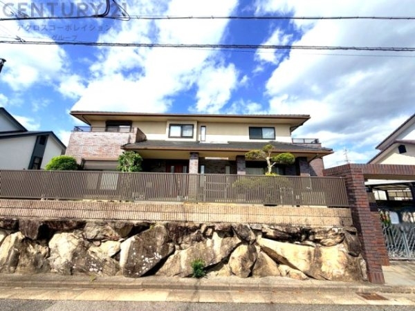 川西市美山台2丁目中古戸建