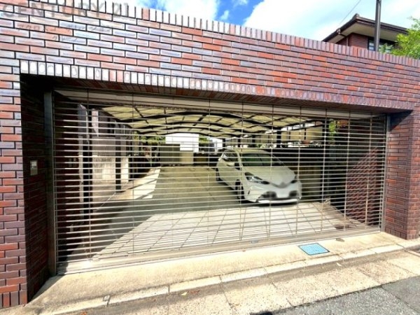 川西市美山台２丁目の中古一戸建て