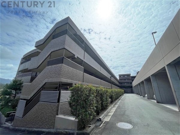 サニーフラット川西緑台