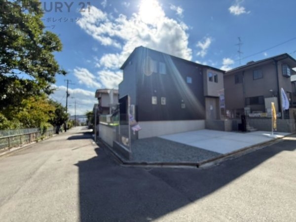 リナージュ川西市緑台4丁目