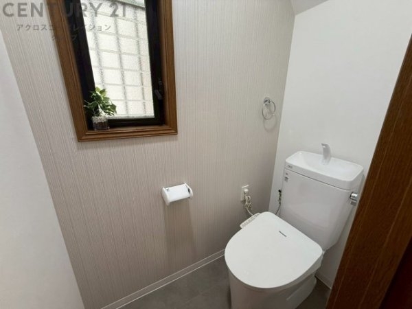 川西市鴬台２丁目の中古一戸建て
