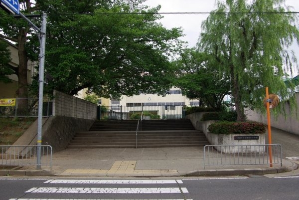 川西市清和台東１丁目の土地(川西市立清和台小学校)
