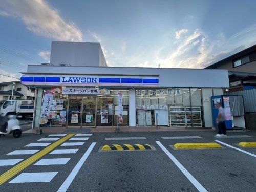 川西市清和台西３丁目の中古一戸建て(ローソン川西清和台西店)