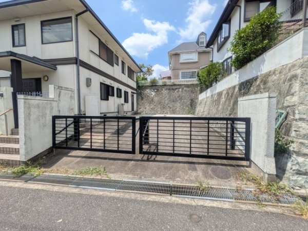 宝塚市逆瀬台６丁目の中古一戸建て