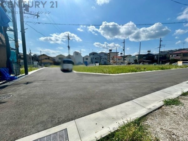 宝塚市山本野里1丁目　全2区画
