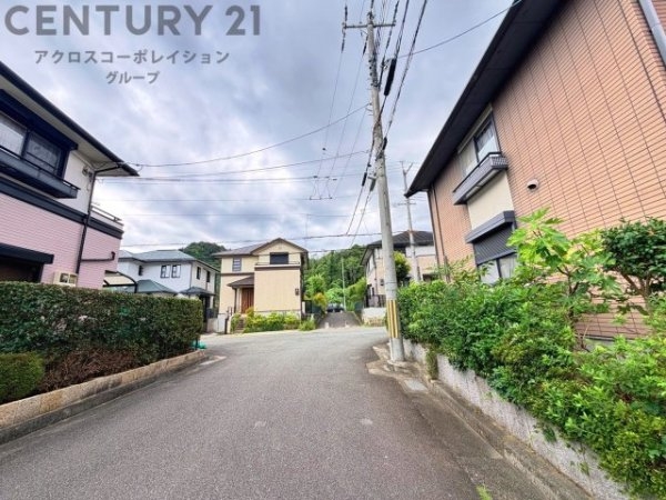 川西市南野坂２丁目の中古一戸建て